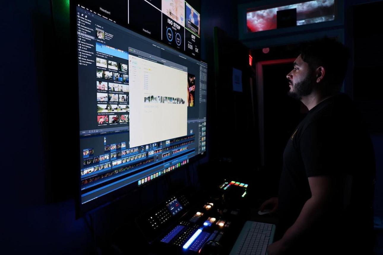Video edit bay at Stars International